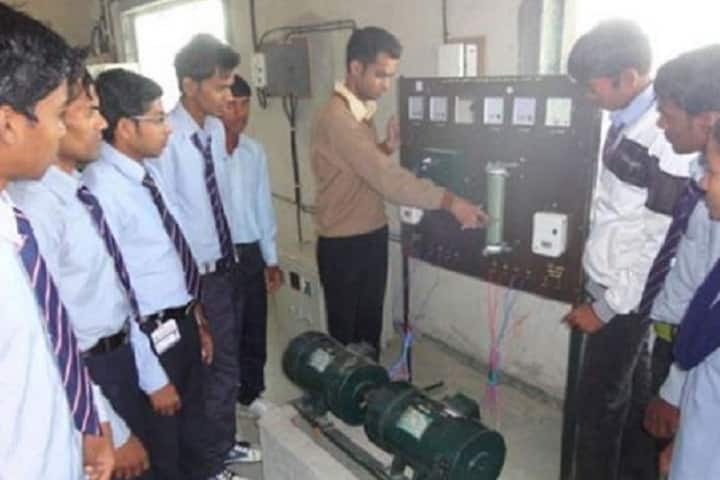Sunsuba Polytechnic, Nashik campus photo 3