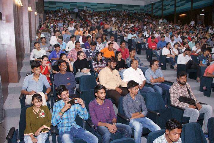 Swami Sahajanand College of Commerce and Management, Bhavnagar campus photo 5