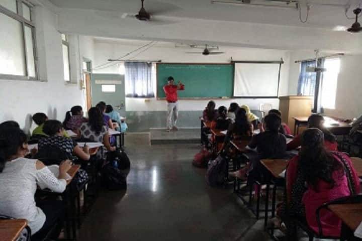 Govindrao Nikam College Of Pharmacy, Sawarde campus photo 5