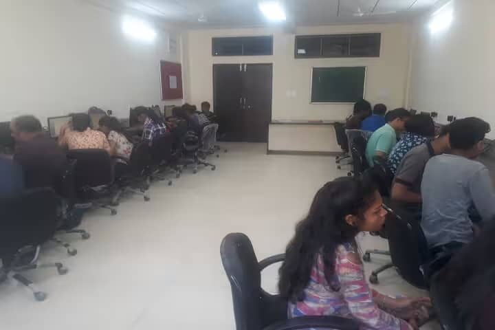 Government Pharmacy College, Gandhinagar campus photo 2