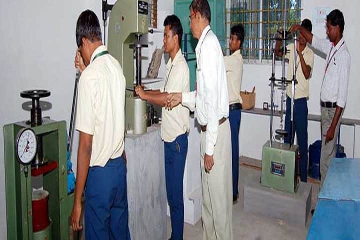 Sri Vinayaga Polytechnic College, Krishnagiri campus photo 3