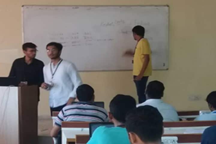 Apex Institute of Technology, Chandigarh campus photo 2