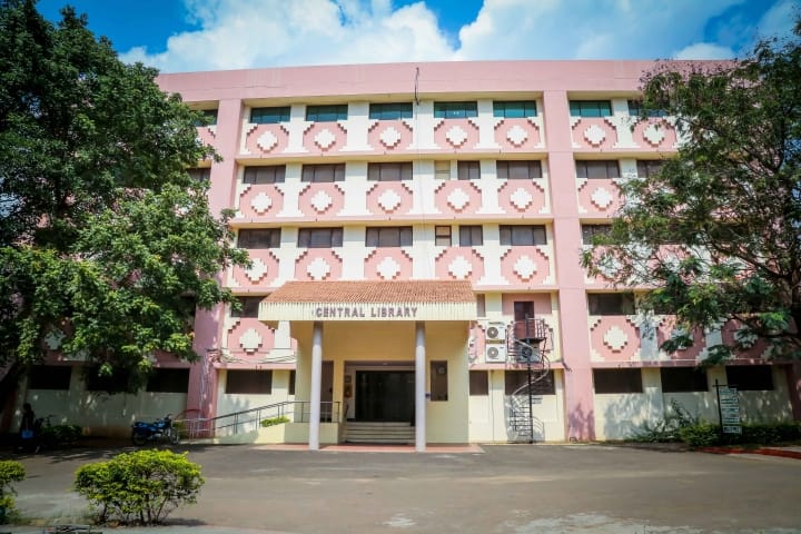 Karunya University campus photo 2