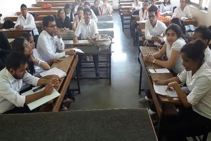 Nari Gursahani Law College, Ulhasnagar campus photo 3
