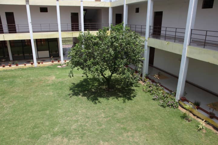 Institute of Architecture and Town Planning, Sitapur campus photo 3