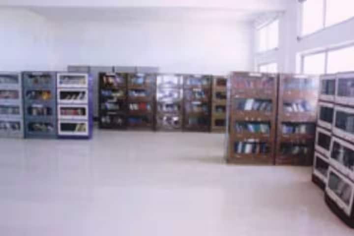Mother Teresa Law College, Jabalpur campus photo 4