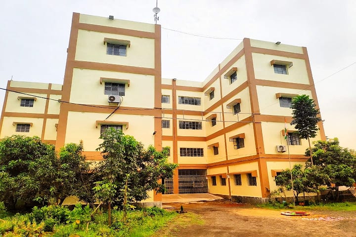 Rampurhat Nursing Institution, Birbhum campus photo 3