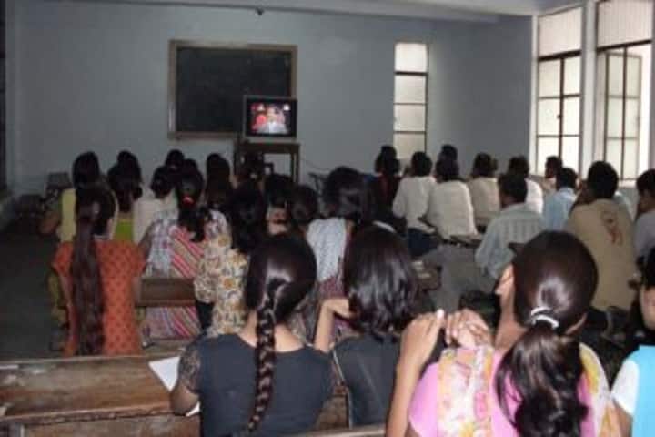 Maneklal Nanavati Law College, Ahmedabad campus photo 2