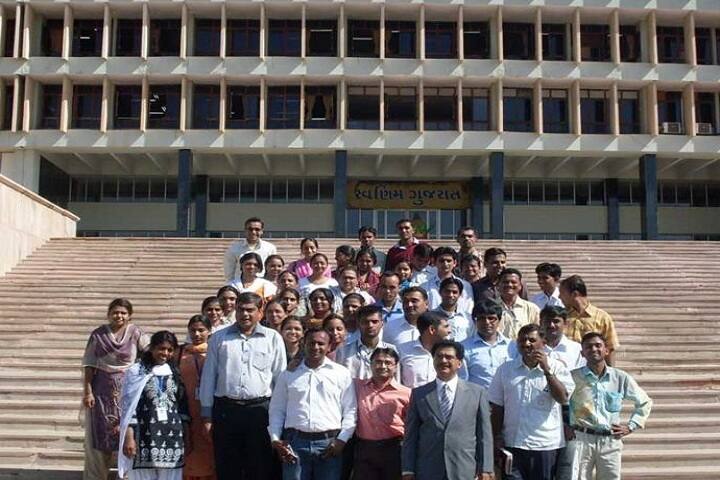 Maneklal Nanavati Law College, Ahmedabad campus photo 5