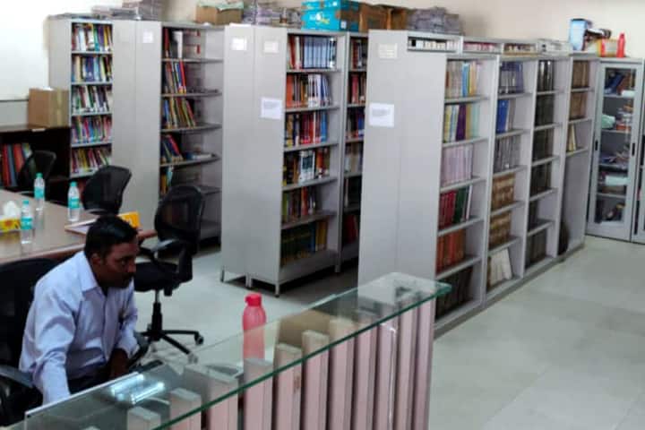Lords Universal College of Law, Mumbai campus photo 4