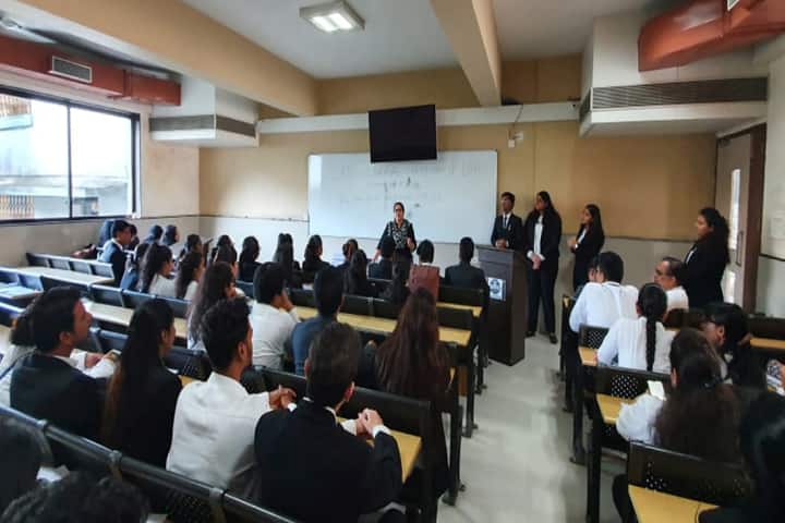 Lords Universal College of Law, Mumbai campus photo 6