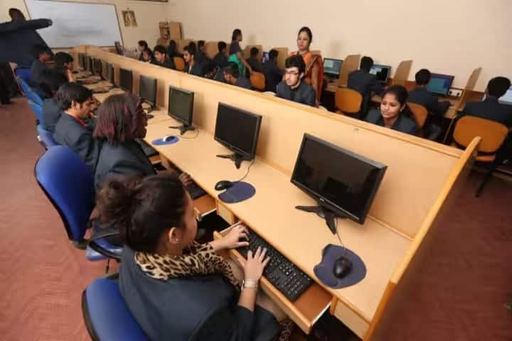 Shri Maruthi College of Nursing, Hoskote campus photo 6