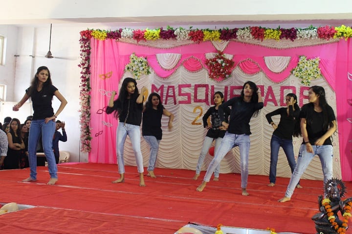 SPB Physiotherapy College, Surat campus photo 3