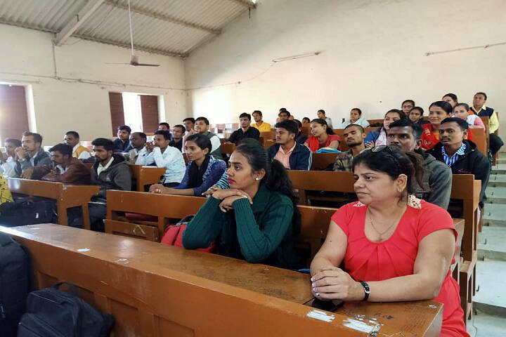 Law College, Godhra campus photo 4