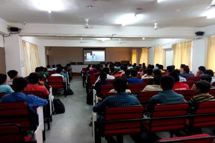 Shankersinh Vaghela Bapu Institute of Science and Commerce, Gandhinagar campus photo 3