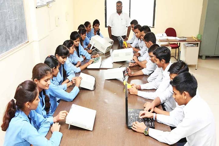 Samarth Polytechnic, Belhe campus photo 3