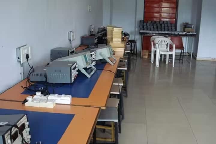 Lingayas Institute of Management and Technology, Vijayawada campus photo 5