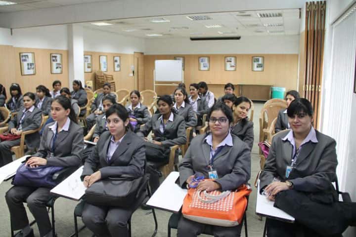 Sadhu Vaswani Institute of Management Studies for Girls, Pune campus photo 3