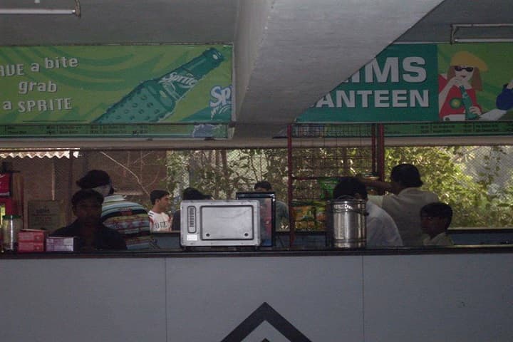 Som-Lalit College of Commerce, Ahmedabad campus photo 3