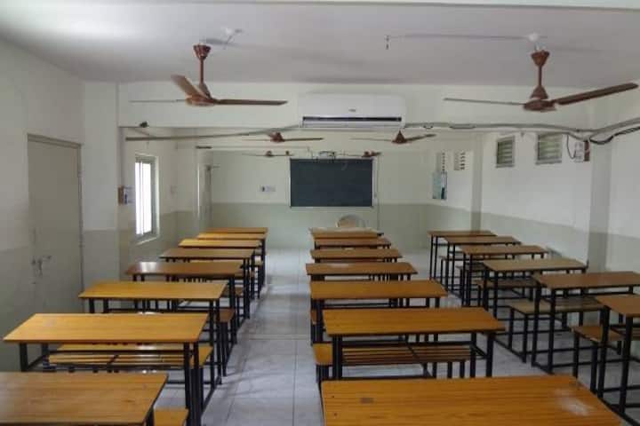 Smt ZS Patel College of Management and Technology, Surat campus photo 2