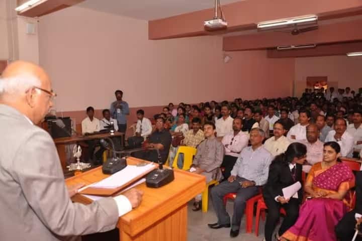 Sangameshwar College, Solapur campus photo 5
