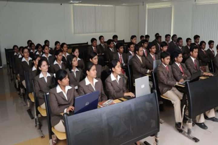 KLE Societys Law College, Chikodi campus photo 2