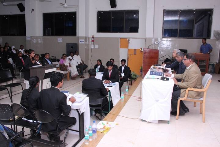 KLE Societys Law College, Chikodi campus photo 5