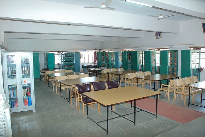 KLE Society's Gurusiddappa Kotambri Law College, Hubli campus photo 4