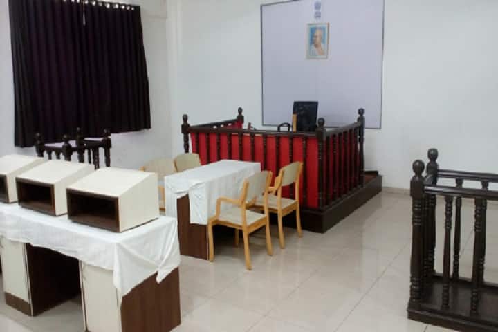 KLE College of Law, Navi Mumbai campus photo 3
