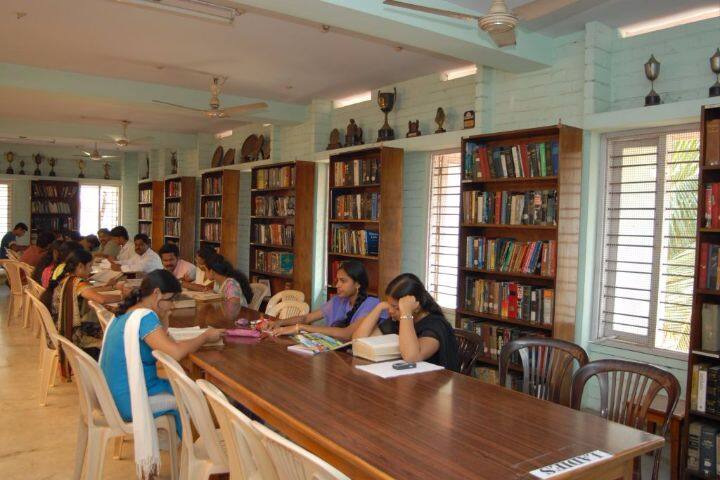 Kerala Law Academy Law College, Thiruvananthapuram campus photo 4