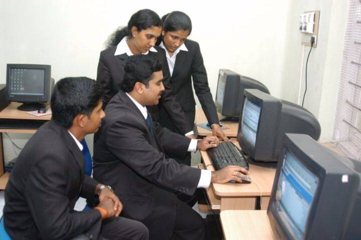Kerala Law Academy Law College, Thiruvananthapuram campus photo 5