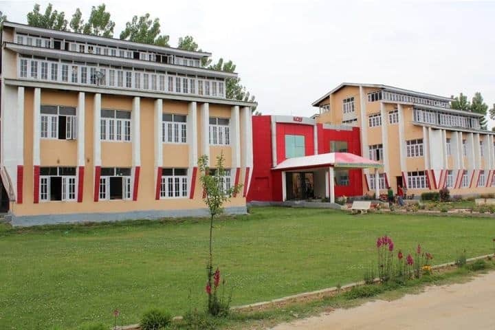 Kashmir Creative Education Foundation Law College, Pulwama campus photo 2