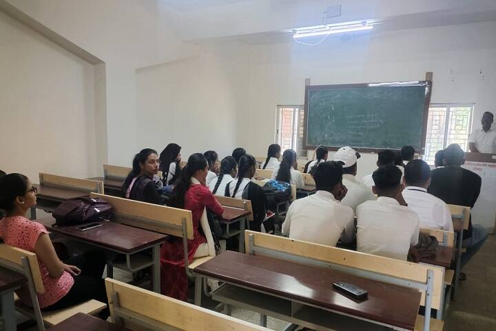 Kha Shri Govindrao Adik Law College, Shrirampur campus photo 4