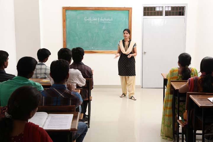 St Pauls College of Pharmacy, Turkayamjal campus photo 2