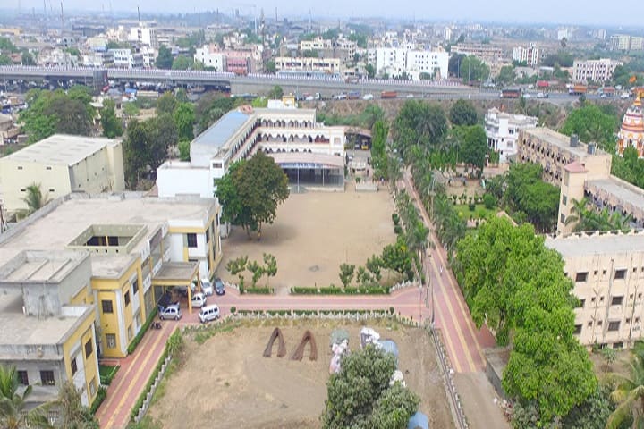 Shree Swaminarayan Physiotherapy College, Surat campus photo 2