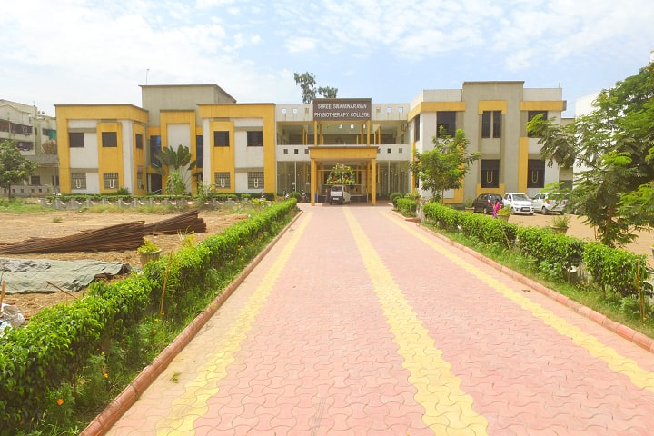 Shree Swaminarayan Physiotherapy College, Surat campus photo 3