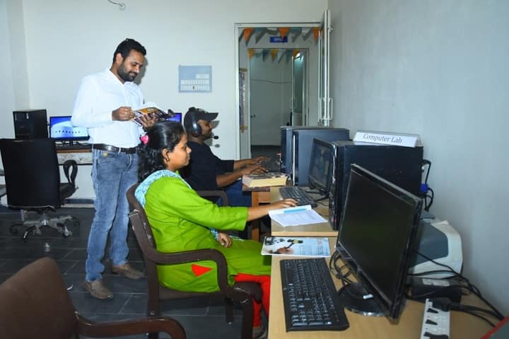 Justice Kumarayya College of Law, Karimnagar campus photo 3