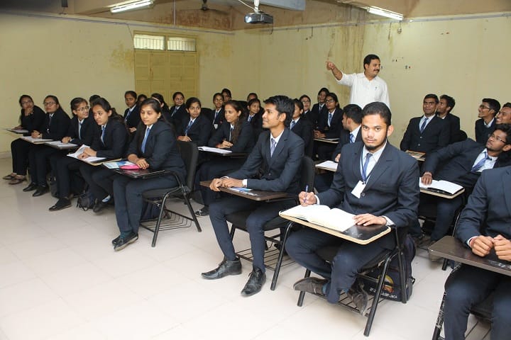 The Mandvi Education Society Institute of Computer Studies, Surat campus photo 2