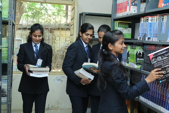 The Mandvi Education Society Institute of Computer Studies, Surat campus photo 3