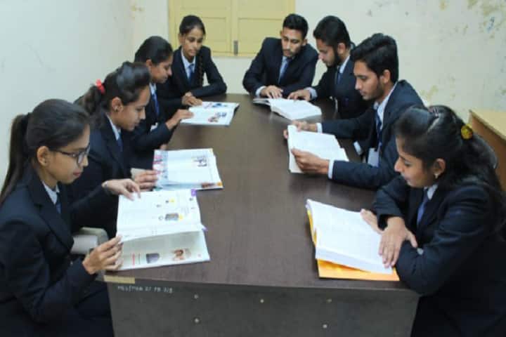 The Mandvi Education Society Institute of Computer Studies, Surat campus photo 4