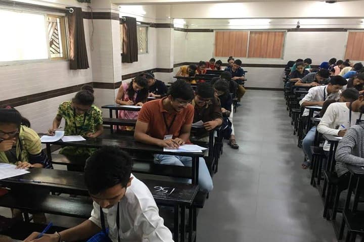 Sutex Bank College of Computer Application and Science, Surat campus photo 2