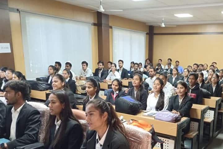Government New Law College, Indore campus photo 2
