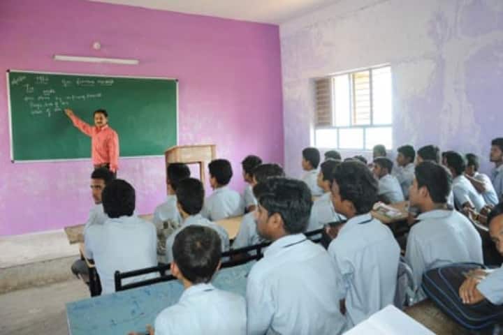 Sir M Visvesvaraya Polytechnic, Sanklapur campus photo 3