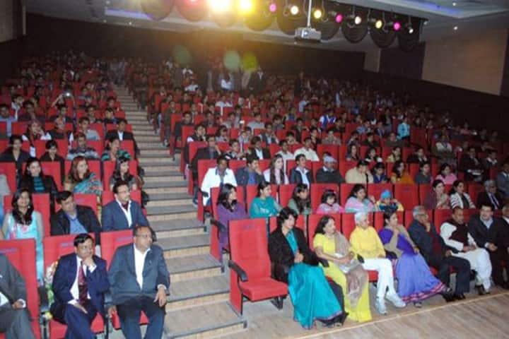 Integrated School of Law, Ghaziabad campus photo 3