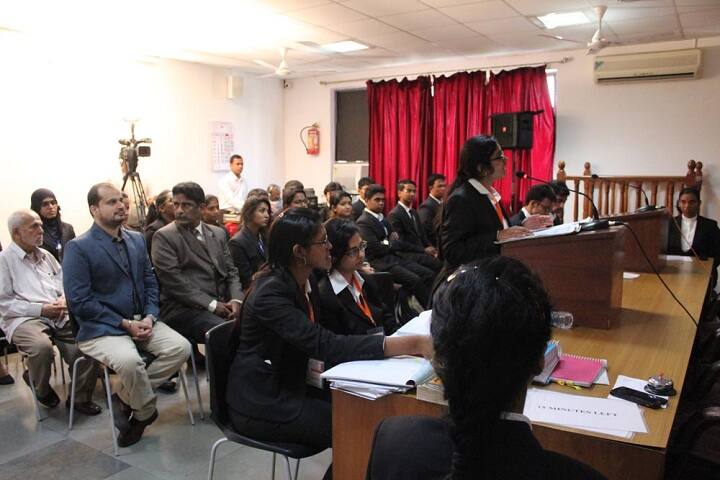 Rizvi Law College, Mumbai campus photo 5