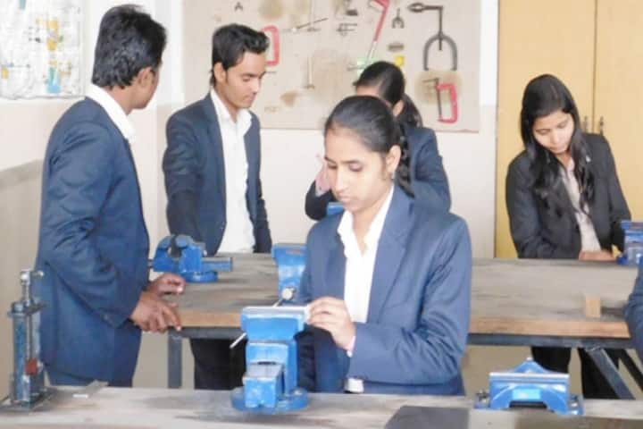 Ram-Eesh Institute of Engineering and Technology, Greater Noida campus photo 6