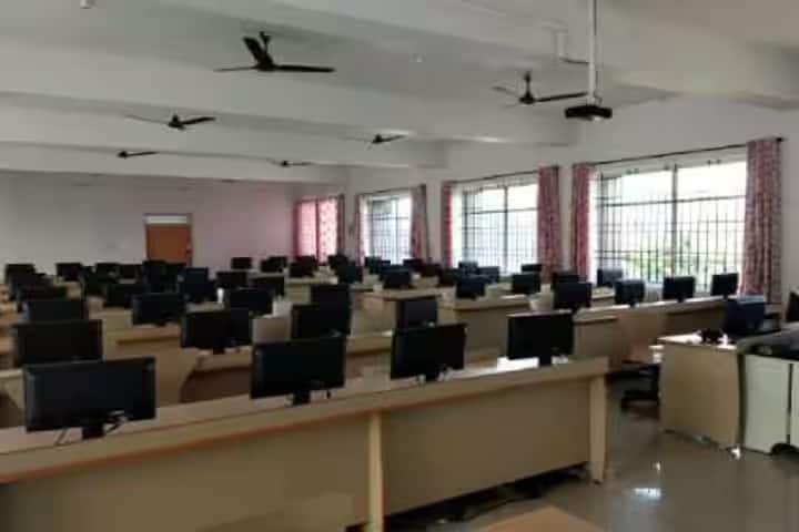 Navkis College of Engineering, Hassan campus photo 6