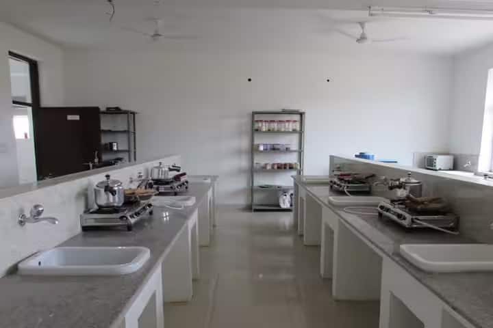 RR College of Nursing, Ajmer campus photo 6