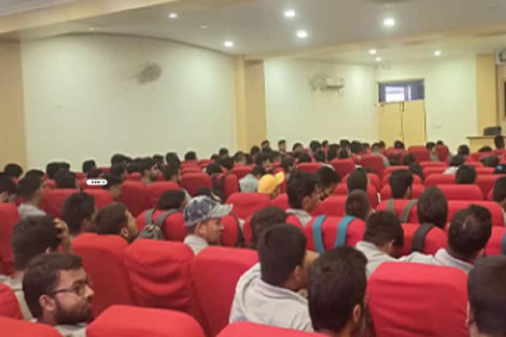 Ashoka Institute of Technology and Management, Varanasi campus photo 3
