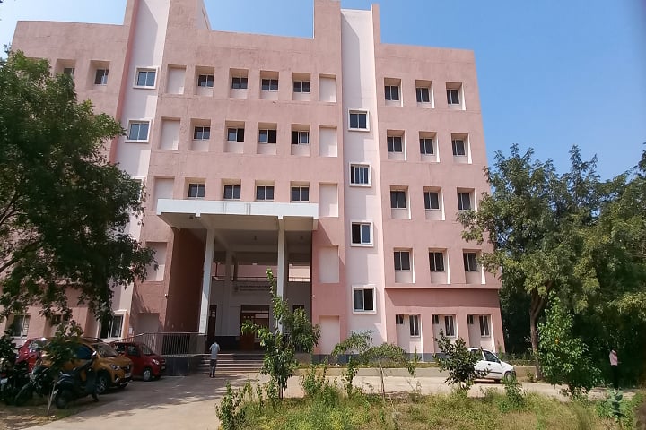 Rayalaseema University College of Engineering, Kurnool campus photo 2